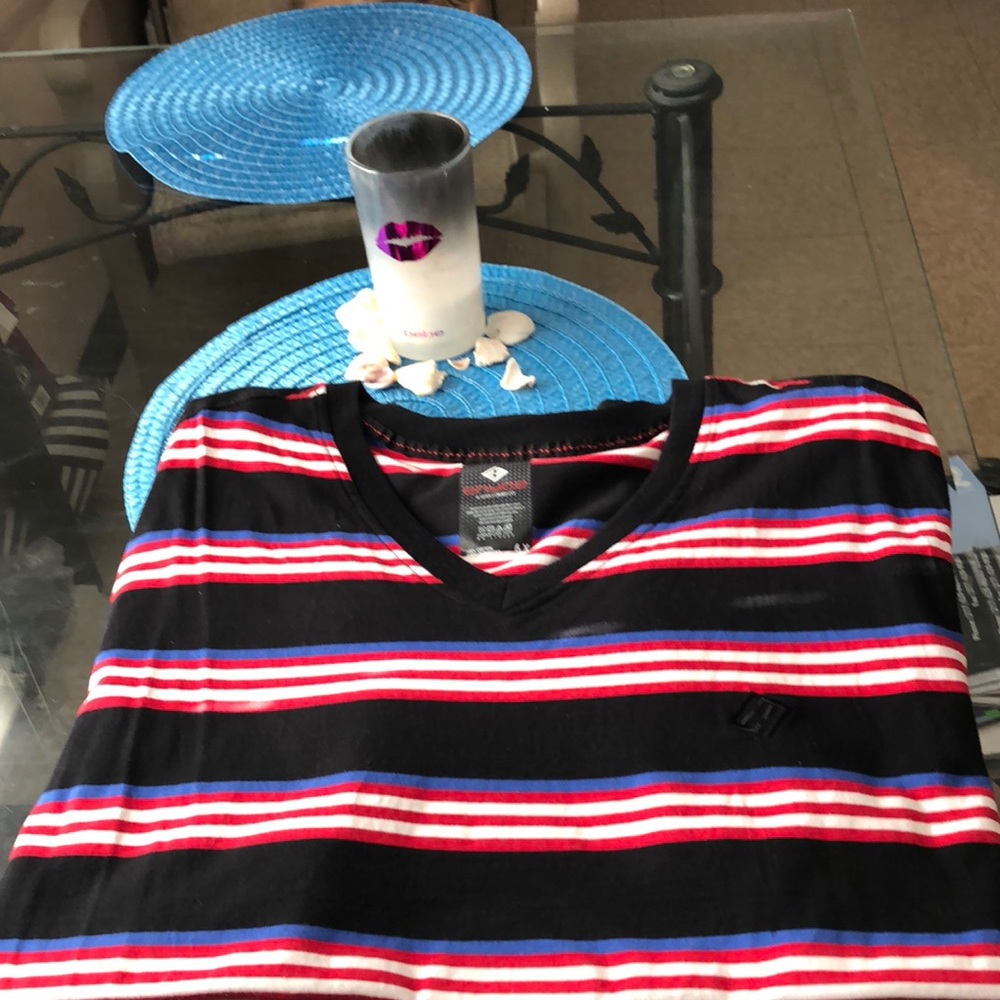 Men’s Enyce Vneck shirt